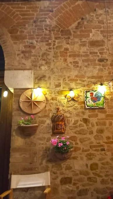 La Casa Del Gallo Radicondoli ภายนอก รูปภาพ